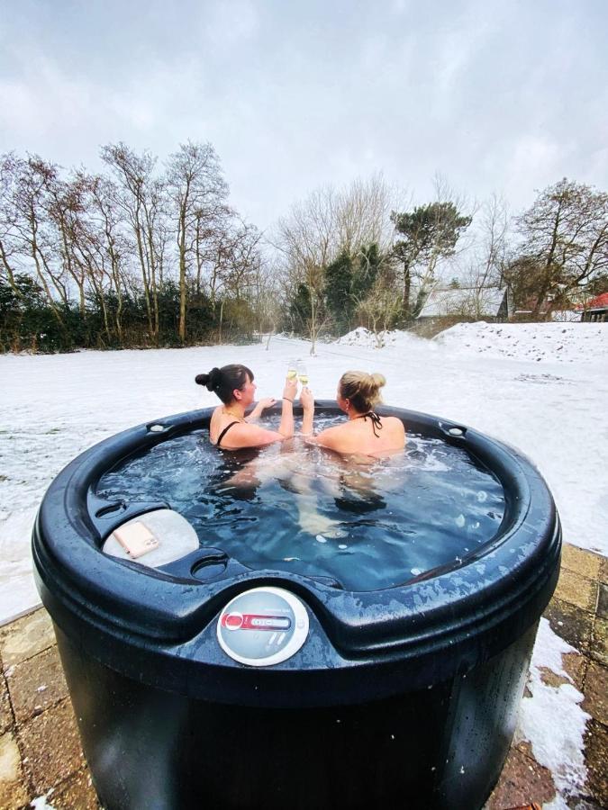 The Island Life Texel Met Jacuzzi Villa De Koog  Exteriör bild