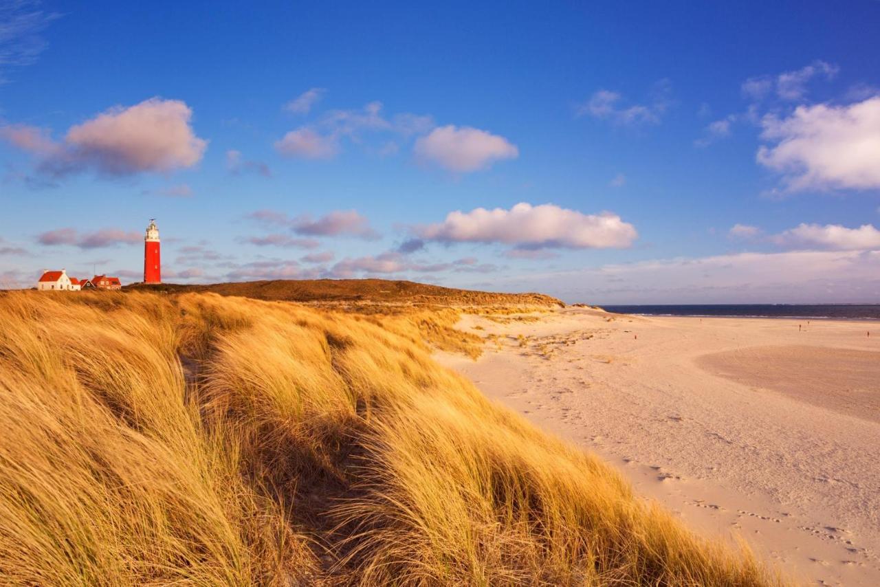 The Island Life Texel Met Jacuzzi Villa De Koog  Exteriör bild