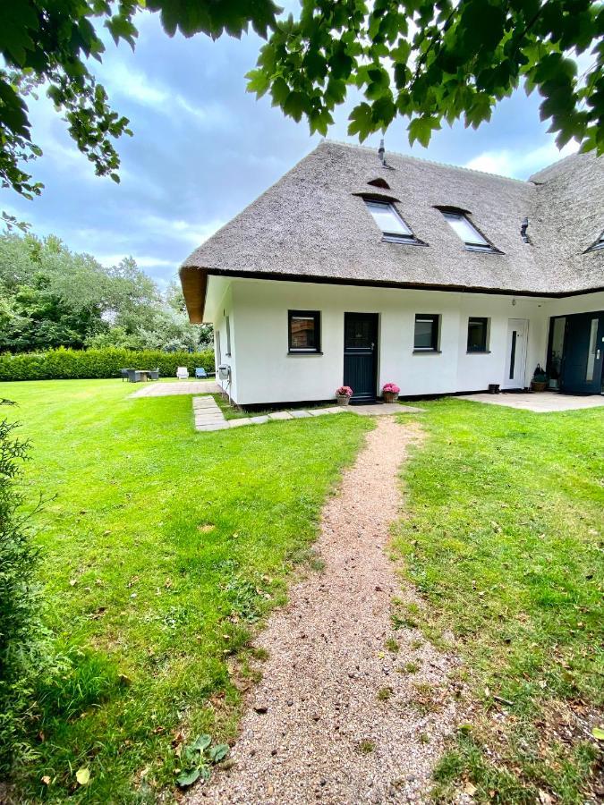 The Island Life Texel Met Jacuzzi Villa De Koog  Exteriör bild
